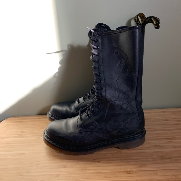 Dr. Martens Shoes - Dr. Martens Snake Embroidered Tall Boots SZ 8